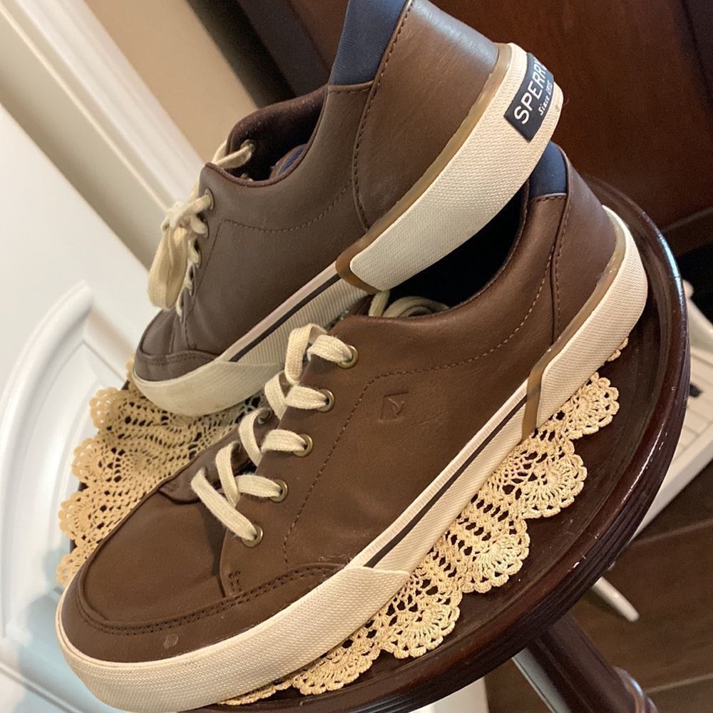 Sperry Top Sider Lace Ups - Picture 4 of 7